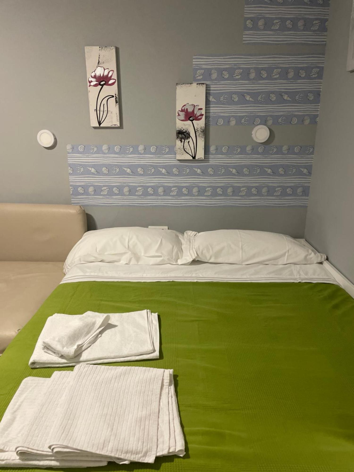 Benalmadena ,Apartamento-Estudio Primera Linea De Playa Esterno foto
